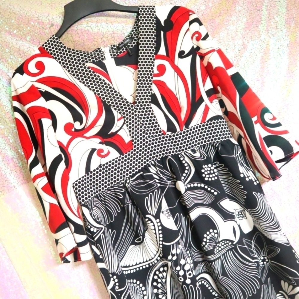 Red Pattern Tunic Blouse M Daisy Fuentes Women Printed Polka Dot V-Neck